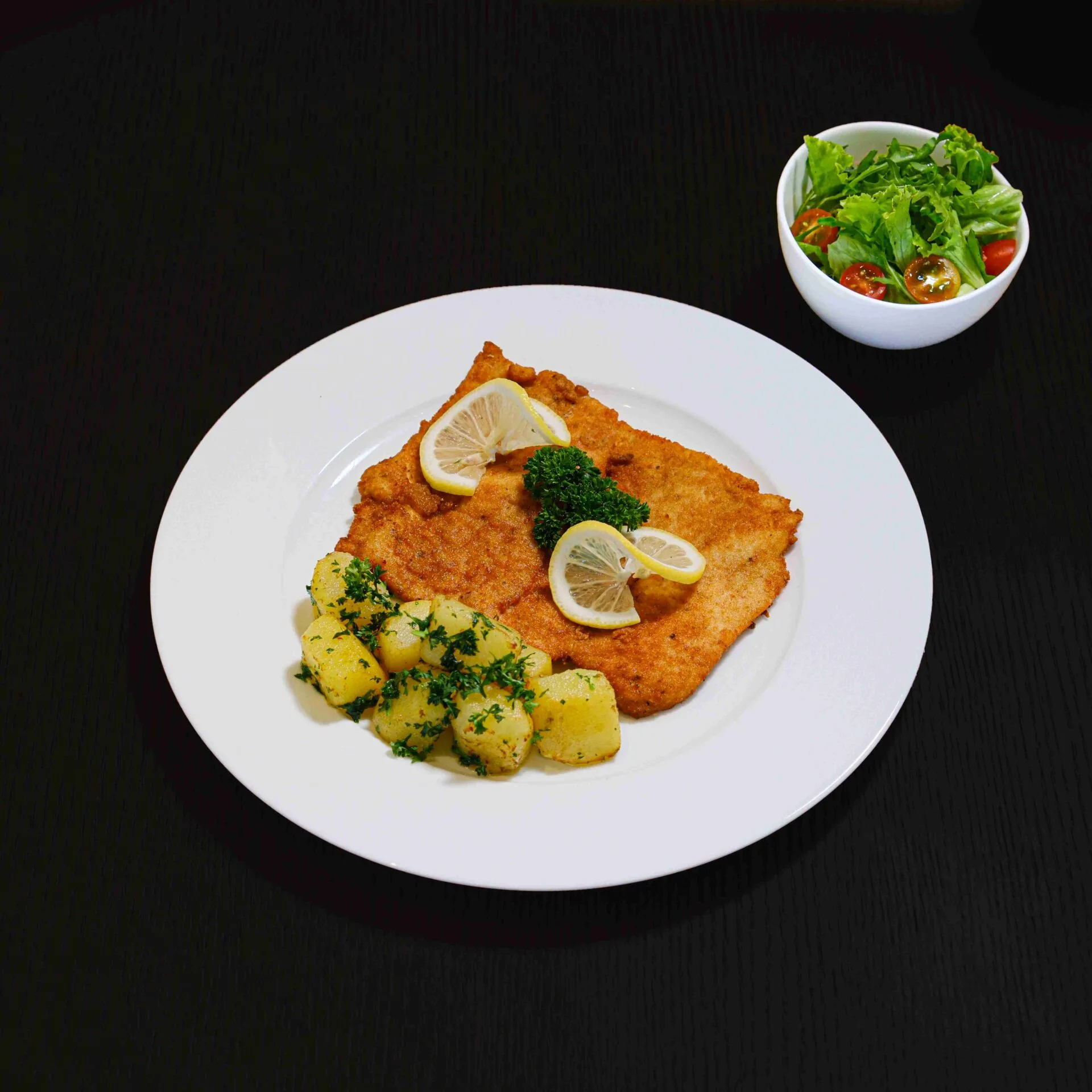 043 Венский куриный шницель